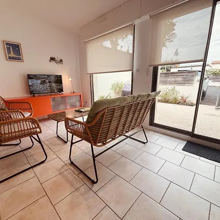 Apartment Rdc De Nauzan